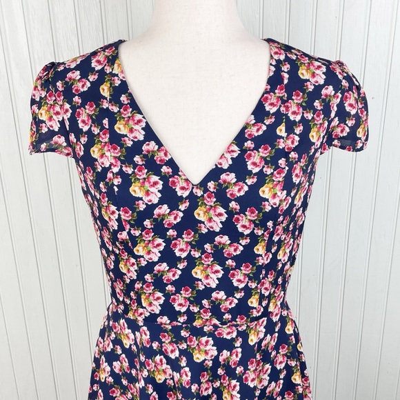 Betsey Johnson Navy Blue Floral Print Chiffon Fit and Flare Dress Women's Size 6 - Picture 5 of 14